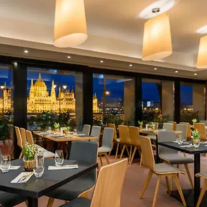 Hotel Novotel Danube