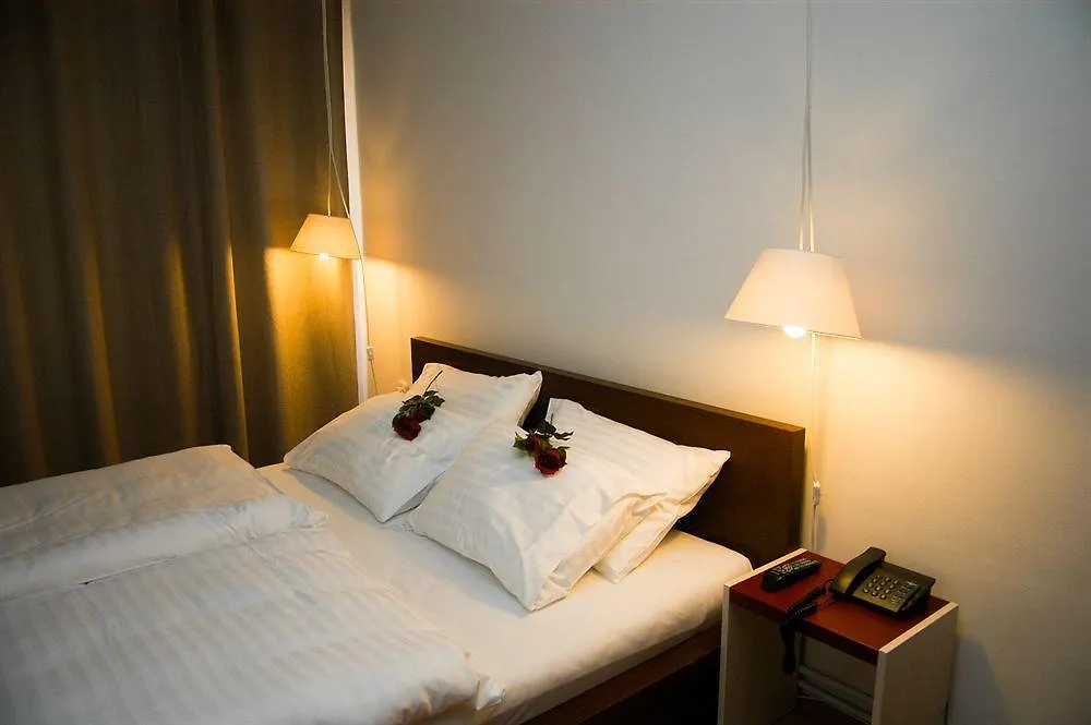 City Center Guesthouse Budapest 3*,